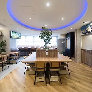 Hotel cápsula Global Suidobashi, Tokio